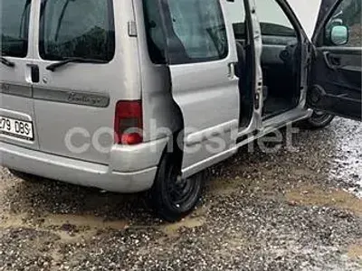 Usado Citroën Berlingo XTR 110 CV (80 kW) 2009 Beige Monovolumen
