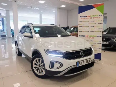 Usado VW T-Roc Life 110 CV (80 kW) 2023 Blanco SUV