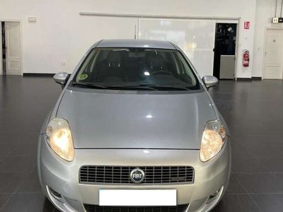 Usado Fiat Punto 75 CV (55 kW) 2007 Gris Utilitario