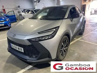 Usado Toyota C-HR Advance 140 CV (102 kW) 2024 Plateado SUV