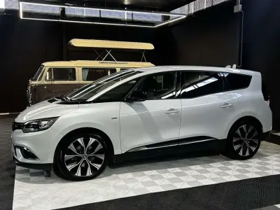 Używany Renault Grand Scénic IV LIMITED 140 KM (102 kW) 2021 Biały Minivan