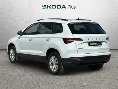 Usado Skoda Karoq Active 110 CV (80 kW) 2022 Blanco SUV