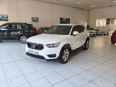 Blanco Usado 2020 Volvo XC40 Momentum SUV | 24.499 € (Precio justo)