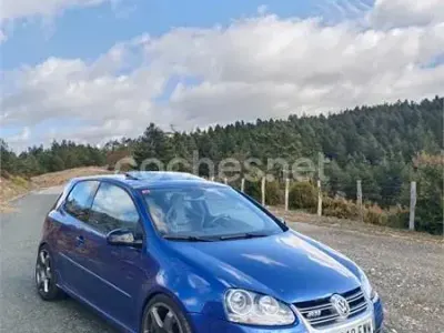 Usado VW Golf V R 250 CV (183 kW) 2007 Azul Berlina