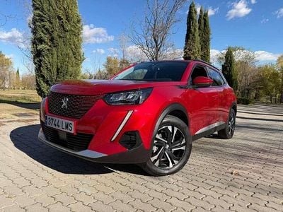 Usado Peugeot e-2008 Allure 100 kW (136 CV) 2021 Rojo SUV
