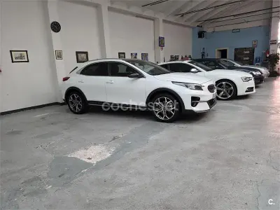 Usado Kia XCeed 141 CV (103 kW) 2022 Blanco SUV