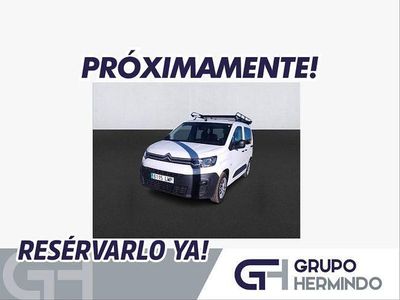 Usado Citroën Berlingo Feel 102 CV (75 kW) 2021 Blanco Monovolumen