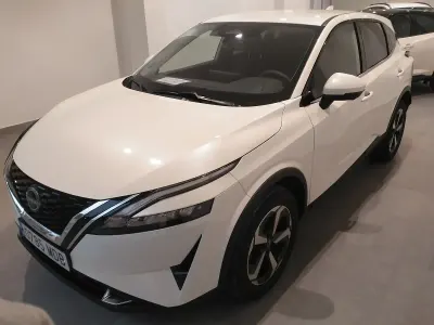 Usado Nissan Qashqai N-Connecta 140 CV (102 kW) 2023 Blanco SUV