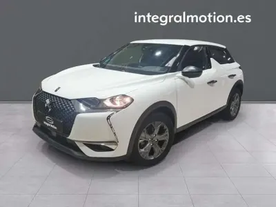 Usado DS Automobiles DS3 Crossback So Chic 110 CV (80 kW) 2021 Blanco SUV