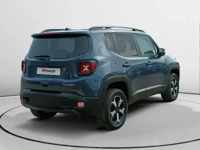 Begagnad Jeep Renegade Trailhawk 241 HK (177 kW) 2022 Blå SUV