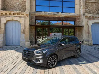 Usado Ford Kuga ST-Line 150 CV (110 kW) 2019 Negro SUV