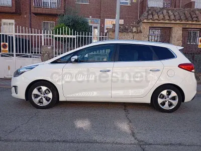 Usado Kia Carens 115 CV (84 kW) 2015 Blanco Monovolumen