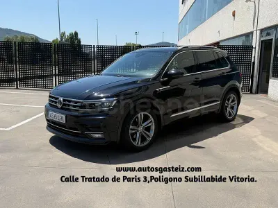 Usado VW Tiguan R-line 150 CV (110 kW) 2020 Negro SUV