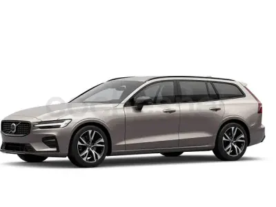 Käytetty Volvo V60 Plus 197 HP (144 kW) 2025 Harmaa Farmari