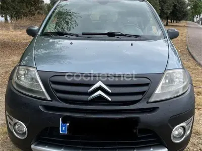 Usado Citroën C3 XTR 70 CV (51 kW) 2007 Azul Berlina
