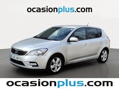 Gris plata Usado 2011 Kia Ceed Active Utilitario | 7190 € (Super precio)