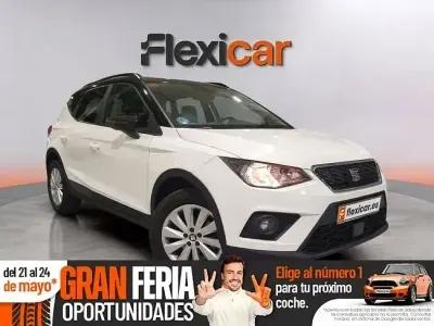 Usado Seat Arona Ecomotive 95 HP (69 kW) 2019 Branco SUV