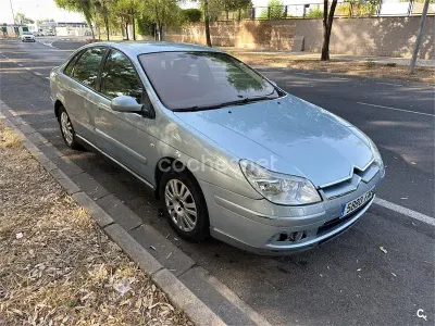 Usado Citroën C5 138 CV (101 kW) 2007 Azul Berlina