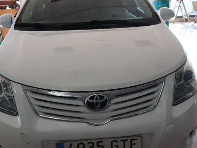 Occasion Toyota Avensis Advance 150 PK (110 kW) 2011 Wit Stationwagen