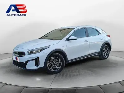 Usado Kia XCeed 136 HP (100 kW) 2023 Branco SUV