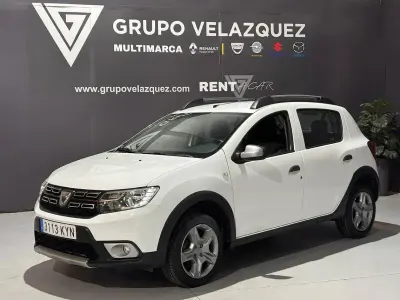 Usado Dacia Sandero Essentiel 73 CV (53 kW) 2019 Blanco Berlina