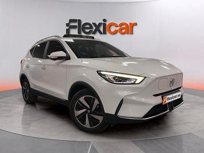 Usado MG ZS Comfort 130 kW (177 CV) 2023 Blanco SUV