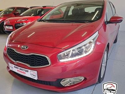 Rojo Usado 2014 Kia Ceed Utilitario | 7990 € (Caro)
