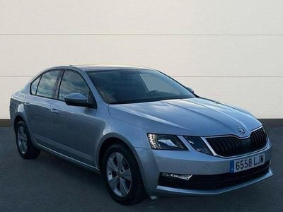 Usado Skoda Octavia Ambition 115 CV (84 kW) 2020 Gris Berlina