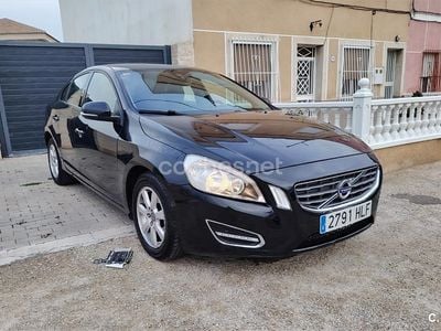 Usado Volvo S60 Summum 115 CV (84 kW) 2012 Negro Berlina
