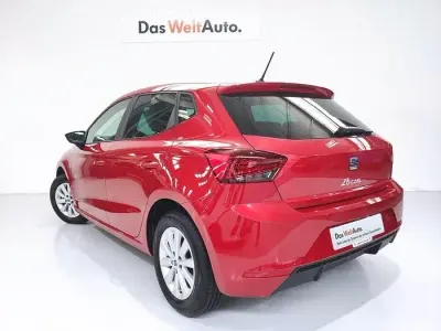 Usado Seat Ibiza Style 80 CV (58 kW) 2025 Rojo Utilitario