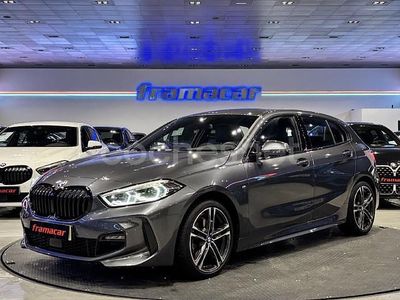 Gris Usado 2021 BMW 118 M Sport Utilitario | 25.490 € (Precio justo)