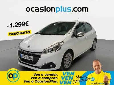 Usado Peugeot 208 Allure 110 CV (80 kW) 2018 Blanco Utilitario