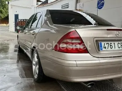 Usado Mercedes C180 Classic 143 CV (105 kW) 2004 Beige Berlina