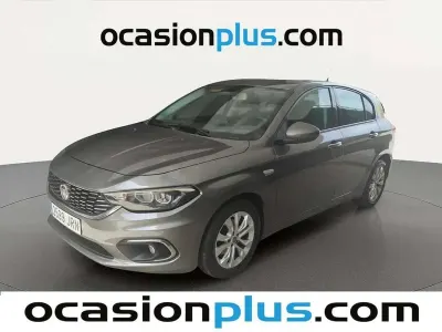 Usado Fiat Tipo Lounge 95 CV (69 kW) 2016 Gris Utilitario