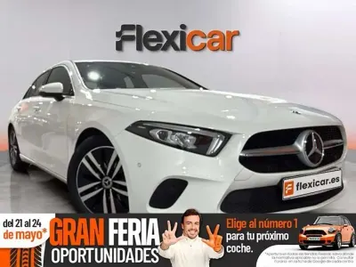 Usado Mercedes A180 136 CV (100 kW) 2022 Blanco Berlina