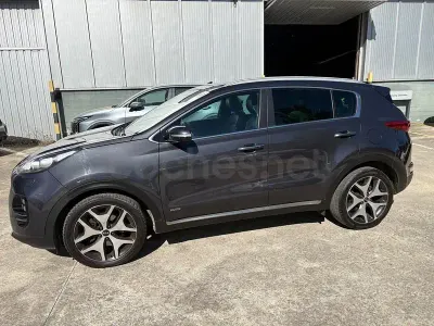Usado Kia Sportage GT-Line 136 CV (100 kW) 2017 Gris / plata SUV