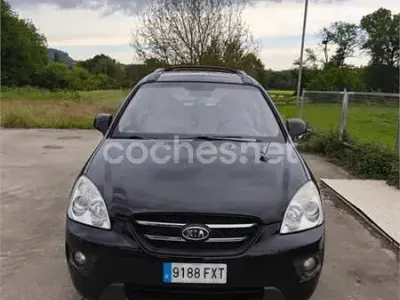 Usado Kia Carens LX 112 CV (82 kW) 2006 Negro Monovolumen