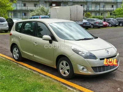 Brugt Renault Grand Scénic II Dynamique 130 HK (95 kW) 2009 Beige MPV