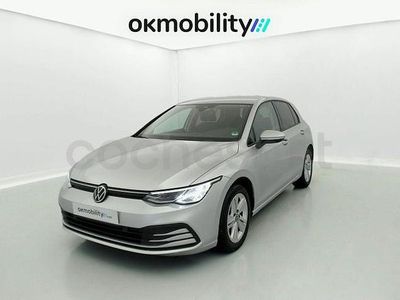 Usado VW Golf VIII Life 115 CV (84 kW) 2020 Gris / plata Berlina