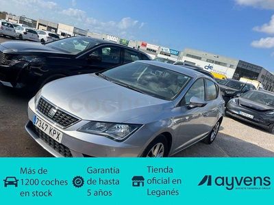 Usado Seat Leon Style 110 CV (80 kW) 2018 Gris / plata Berlina