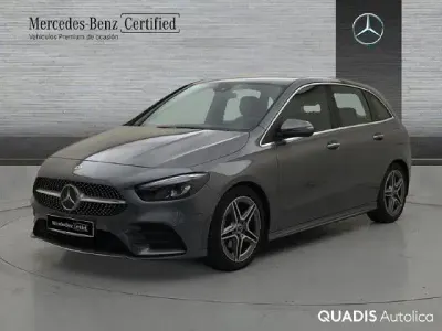 Usado Mercedes B200 163 CV (119 kW) 2022 Gris montaña Utilitario