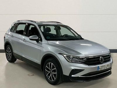 Usado VW Tiguan Life 130 CV (95 kW) 2021 Plata SUV