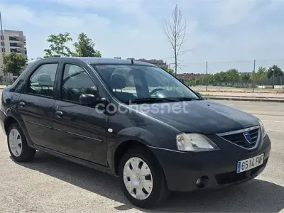 Usado Dacia Logan Lauréate 90 CV (66 kW) 2007 Azul Berlina