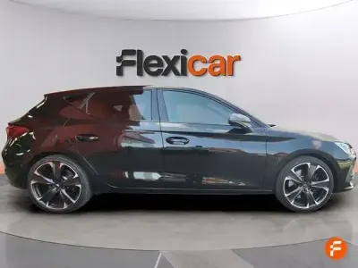 Usado Cupra Leon 204 CV (150 kW) 2022 Negro Berlina