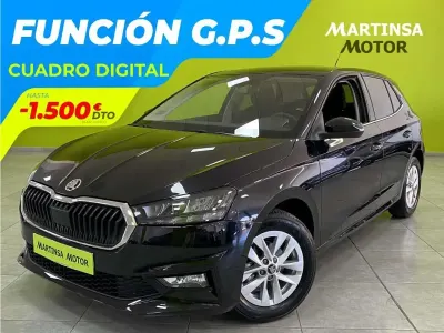 Usado Skoda Fabia Selection 95 CV (69 kW) 2025 Negro Utilitario