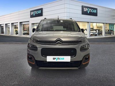 Begagnad Citroën Berlingo Shine 100 kW (136 HK) 2023 Grå Minibuss