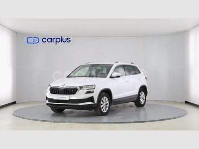 Usado Skoda Karoq Ambition 150 CV (110 kW) 2023 Blanco luna metalizado SUV