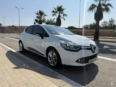 Usado Renault Clio IV Business 90 CV (66 kW) 2016 Blanco Berlina