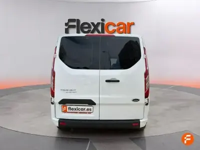 Usado Ford Tourneo Custom Trend 130 CV (95 kW) 2020 Blanco Van
