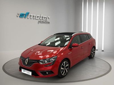 Usado Renault Mégane GrandTour Bose Edition 149 CV (109 kW) 2020 Rojo metalizado Familiar